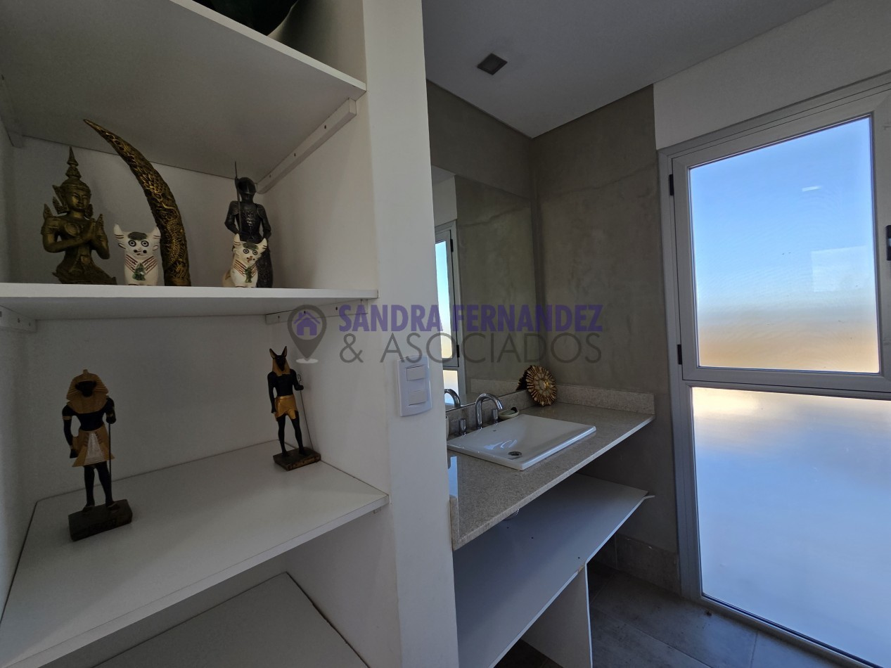  Neuquen. ALQUILER/VENTA La Peninsula Casa amoblada equipada 3 dormitorios