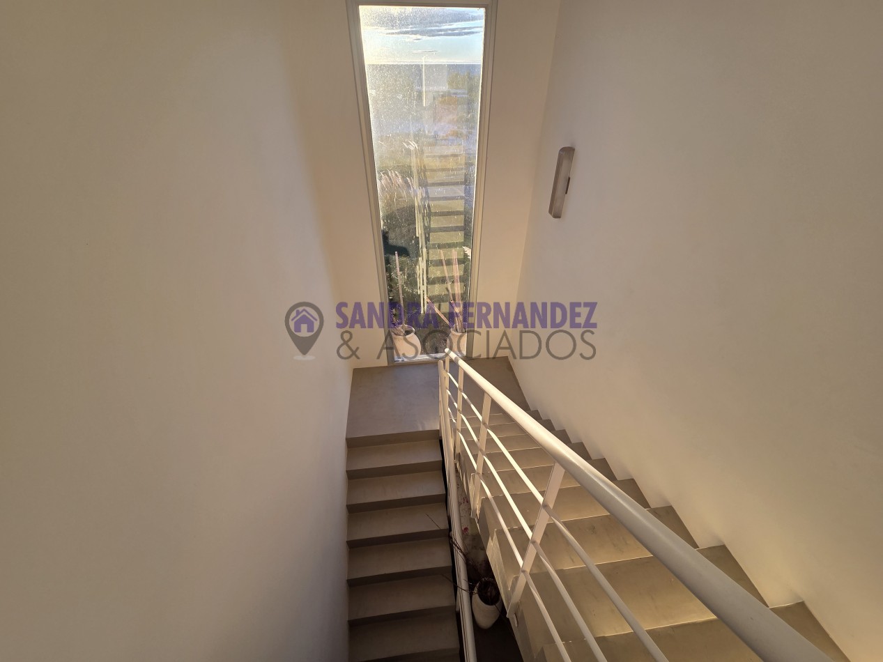  Neuquen. ALQUILER/VENTA La Peninsula Casa amoblada equipada 3 dormitorios