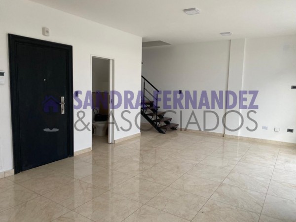 Neuquen. Venta Departamento en duplex 2 dormitorios USO COMERCIAL O VIVIENDA. Cochera. Zona Policlinico Neuquen- APTO CREDITO BANCARIO