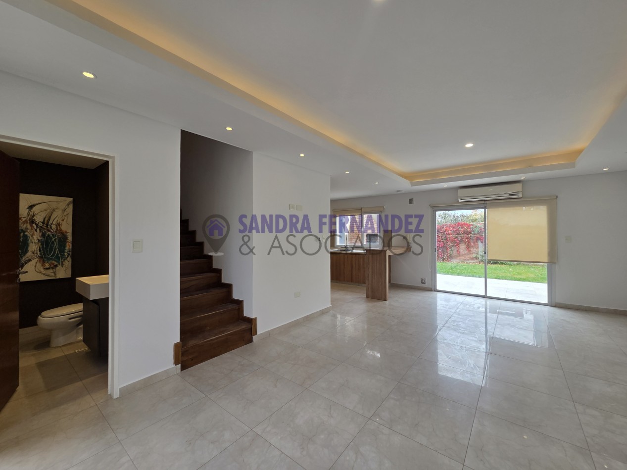 Rio Negro Cipolletti Duplex 3 dormitorios B° Rincon Lindo