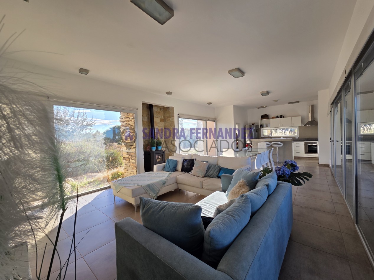  Neuquen. ALQUILER/VENTA La Peninsula Casa amoblada equipada 3 dormitorios
