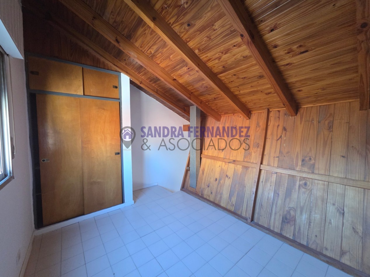 Neuquen. Alquiler. Departamento tipo Duplex 1 dormitorio Barrio Cumulen