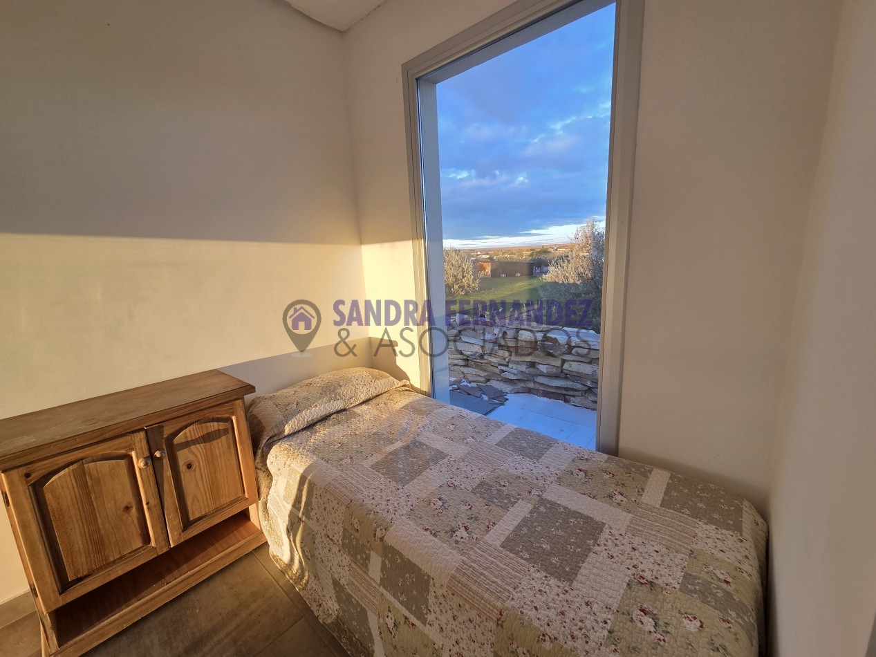  Neuquen. ALQUILER/VENTA La Peninsula Casa amoblada equipada 3 dormitorios