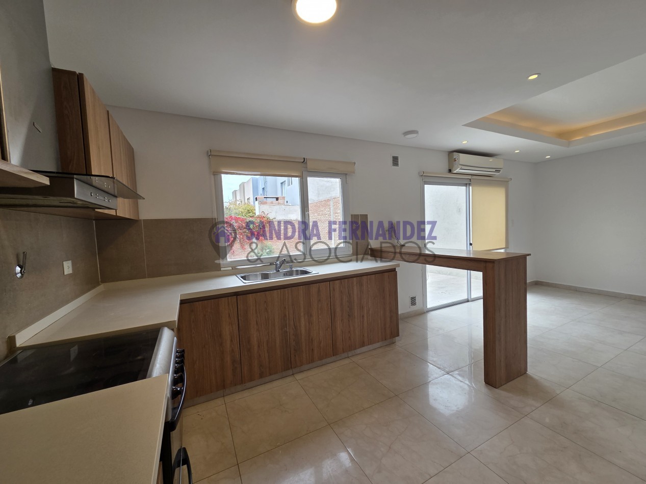Rio Negro Cipolletti Duplex 3 dormitorios B° Rincon Lindo