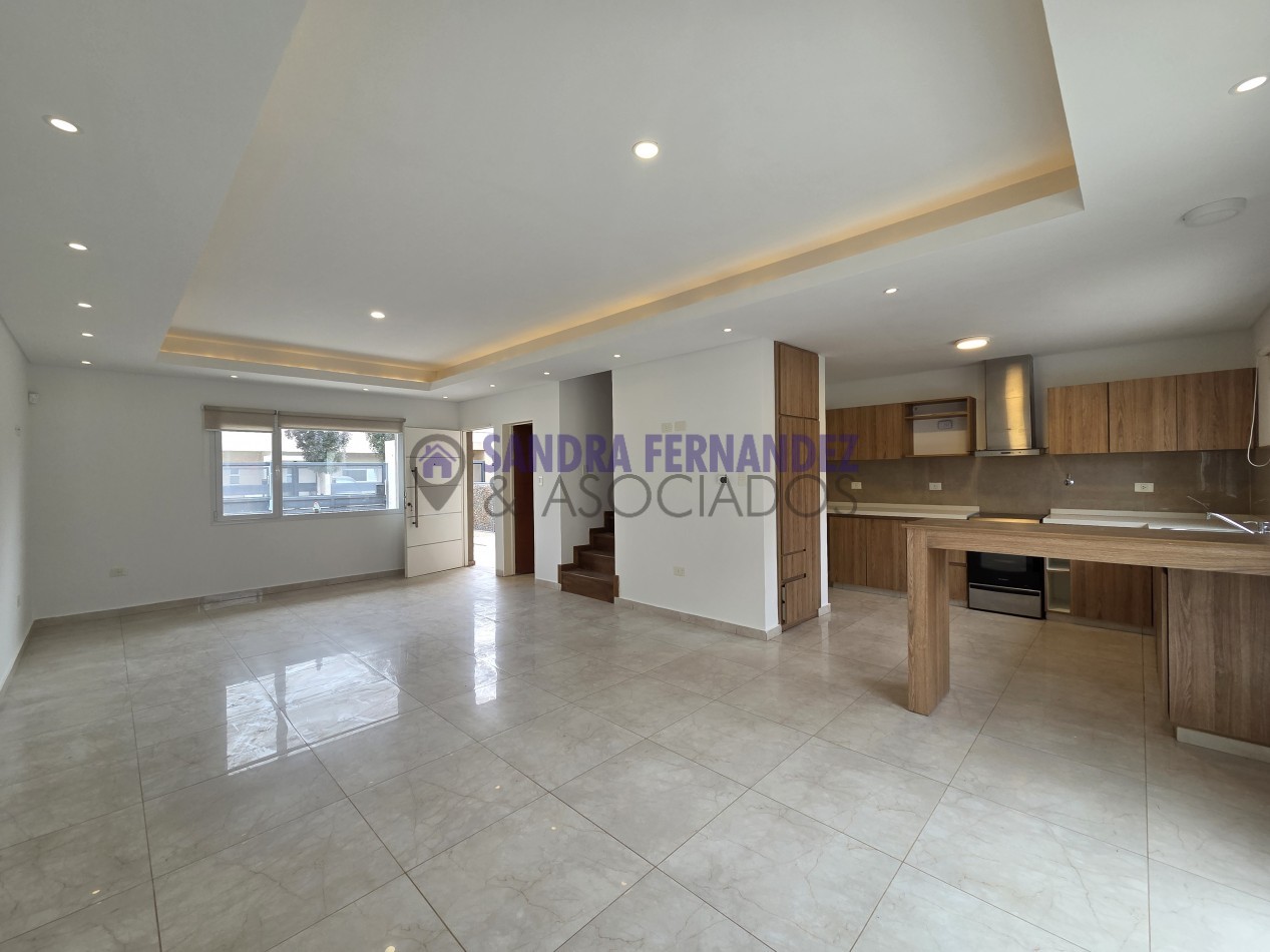 Rio Negro Cipolletti Duplex 3 dormitorios B° Rincon Lindo