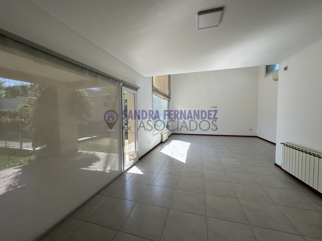 Rio Negro Cipolletti Casa 4 dormitorios Barrio Manzanar 7