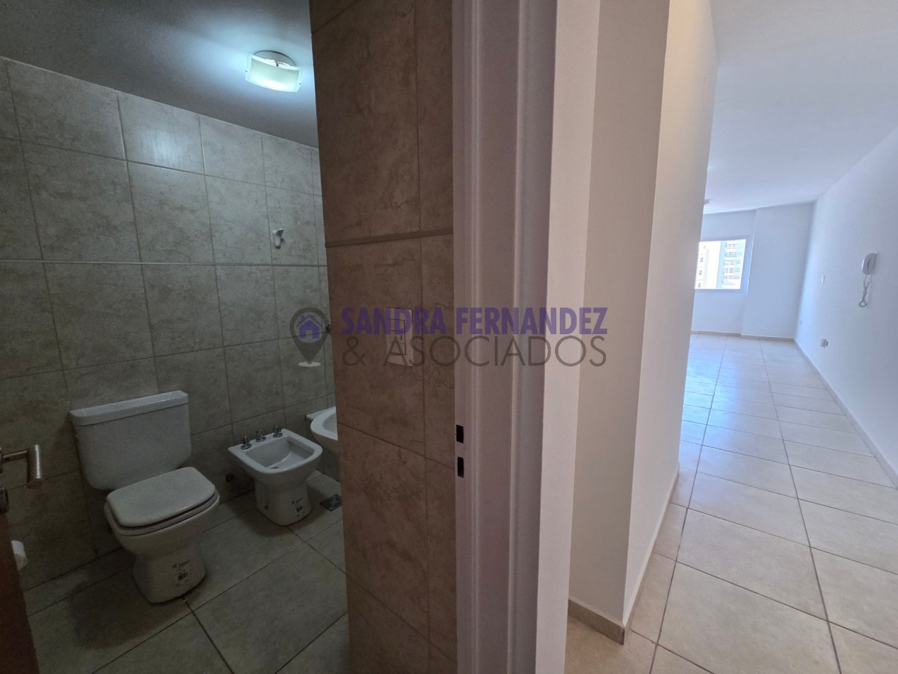 Neuquen Alquiler Monoambiente amplio cercano UNCO