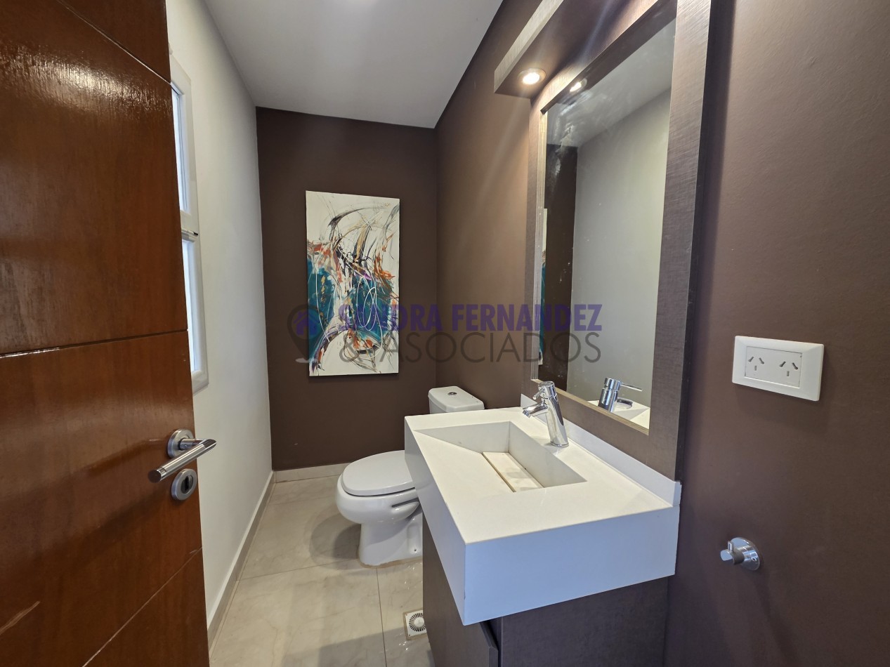 Rio Negro Cipolletti Duplex 3 dormitorios B° Rincon Lindo