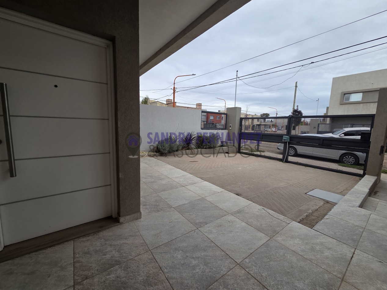 Rio Negro Cipolletti Duplex 3 dormitorios B° Rincon Lindo