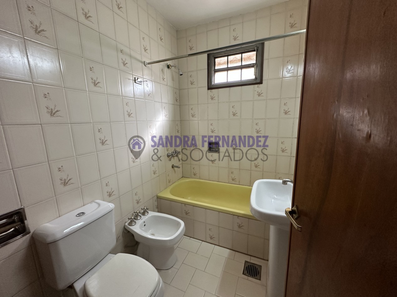 Neuquen Alquiler Casa en una sola planta 