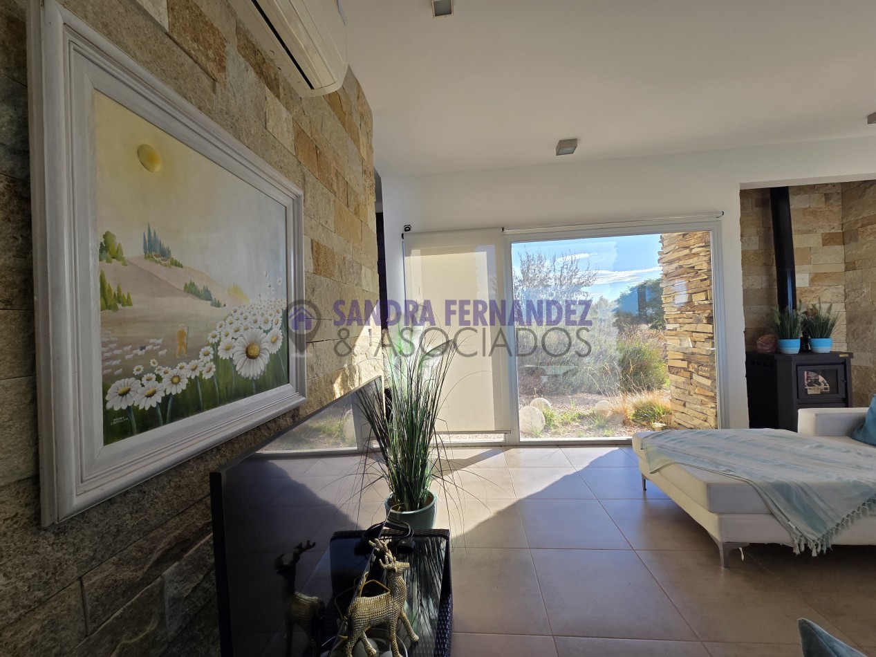  Neuquen. ALQUILER/VENTA La Peninsula Casa amoblada equipada 3 dormitorios