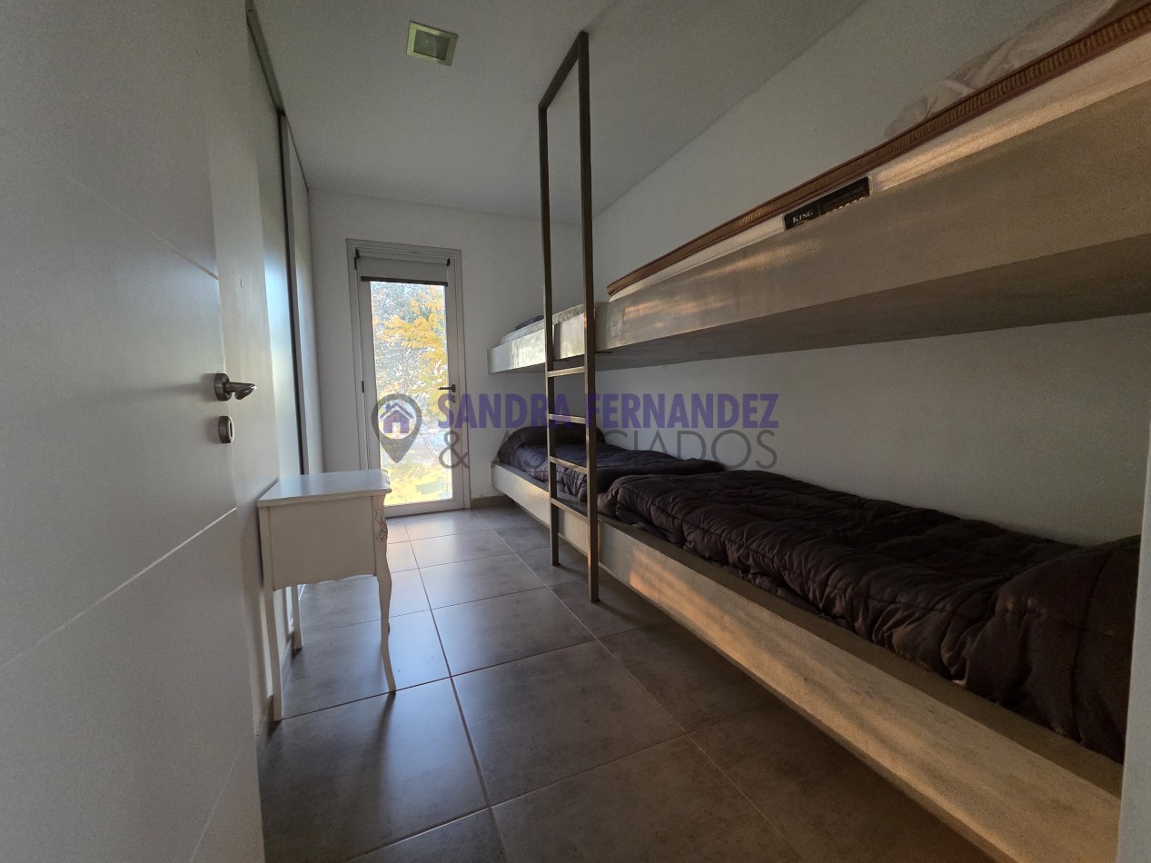  Neuquen. ALQUILER/VENTA La Peninsula Casa amoblada equipada 3 dormitorios