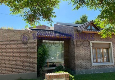Rio Negro. Cipolletti. Venta. Casa en planta baja 3 dormitorios (suite) 