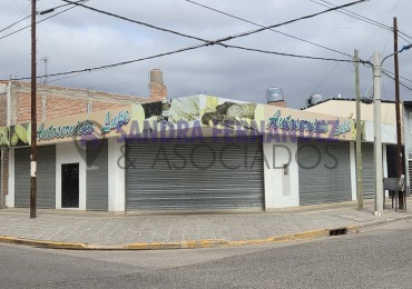 Neuquen Alquiler Local Oficina Comercial en esquina